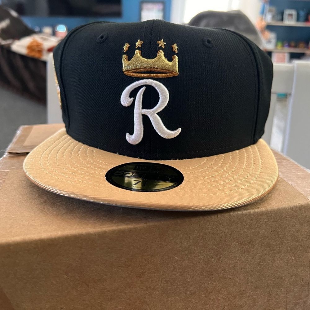 New Era Black and Gold - Kansas City Royals baseball hat